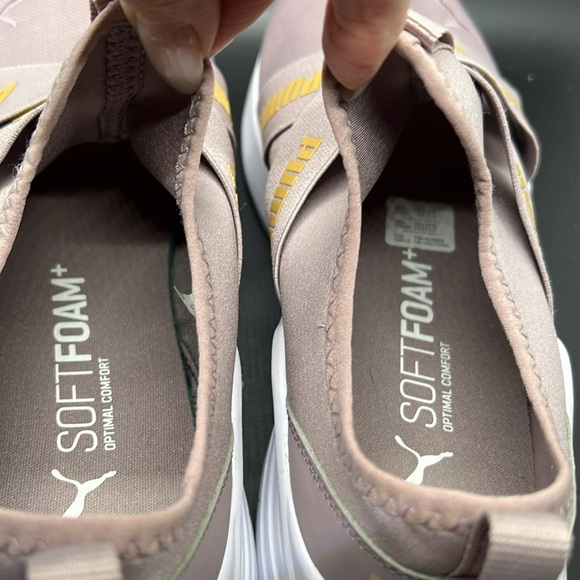 Puma Wired Run Slip On Violet w/ Gold Detail Sneakers 382299-05, Women’s size 9 - Picture 10 of 13